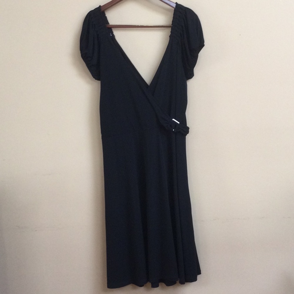 NY&C pretty black dress